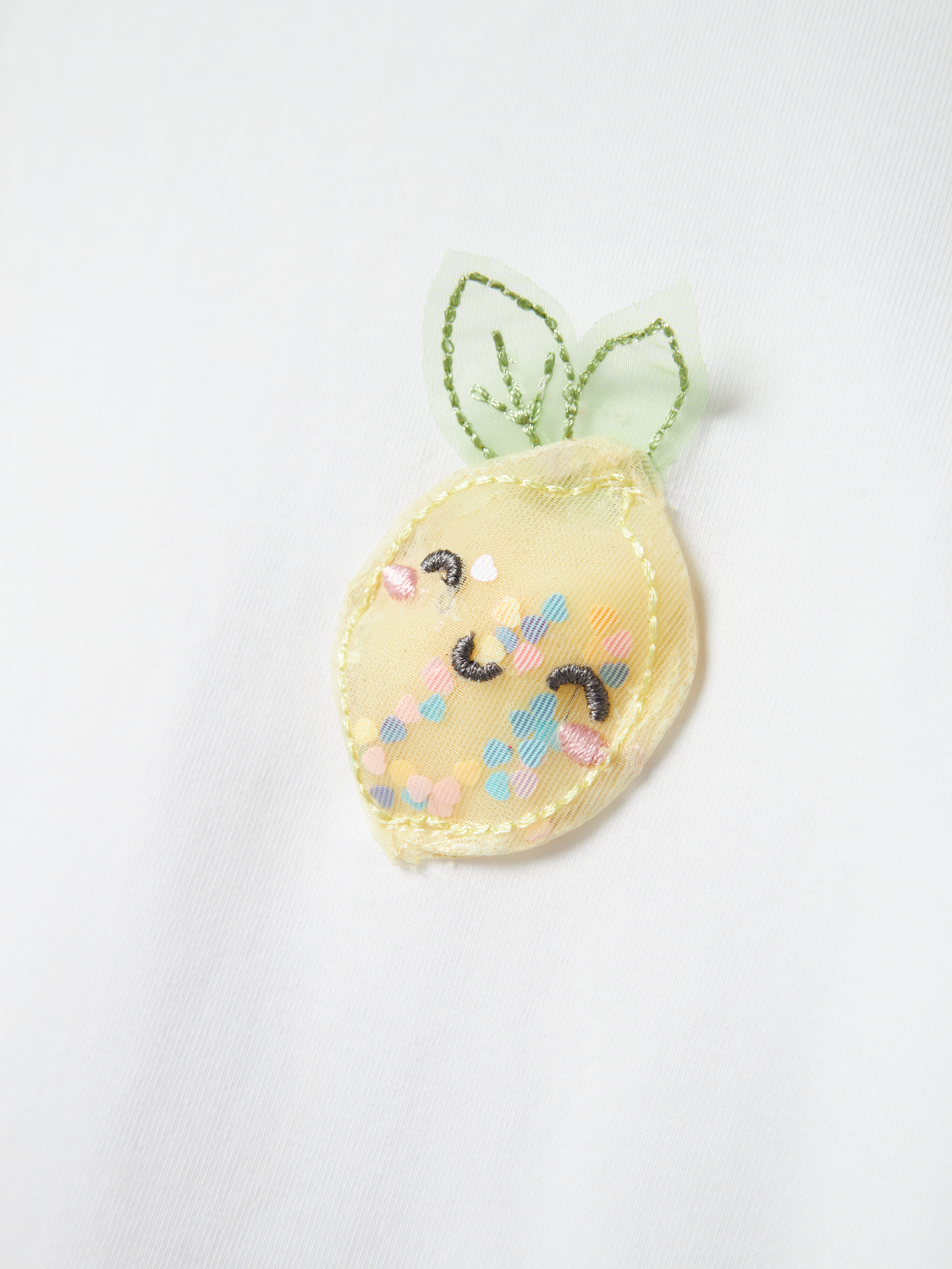 model_shot-front_full